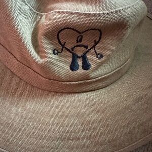 Canvas Bucket Hat with Embroidered Heart Motif - Tan